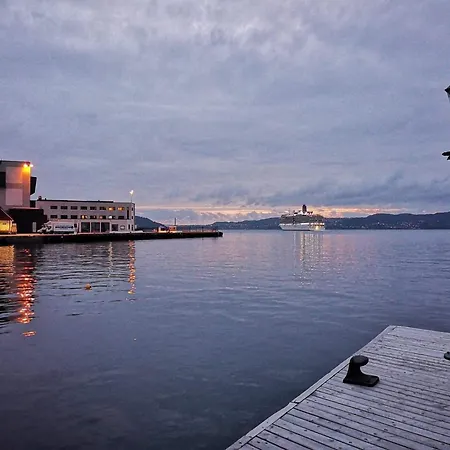 Penthouse With Panoramic Fjord Views - Private Terrace In Bergen Center * Bergen