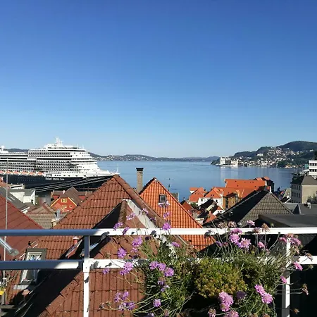 Apartamento Penthouse With Panoramic Fjord Views - Private Terrace In Center *