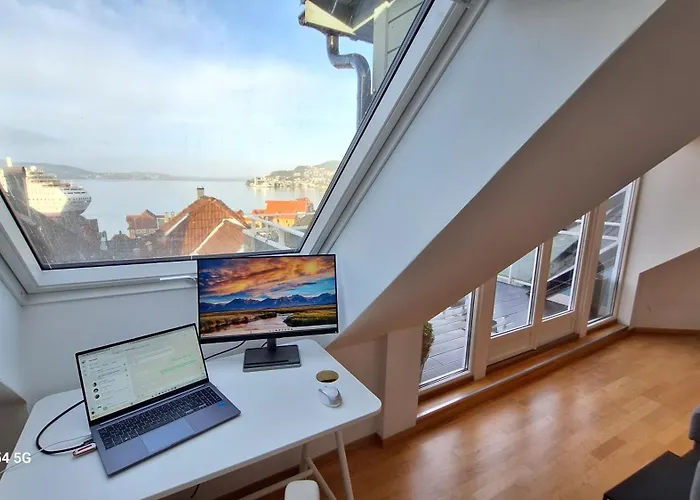Penthouse With Panoramic Fjord Views - Private Terrace In Bergen Center Apartamento *
